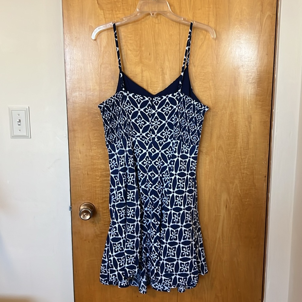 XL Old Navy blue and White Geometric Print Dress - Picture 2 of 4